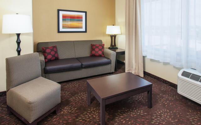 Holiday Inn Express & Suites Sandusky, an IHG Hotel