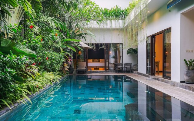 Frangipani Villa Jingga at Berawa