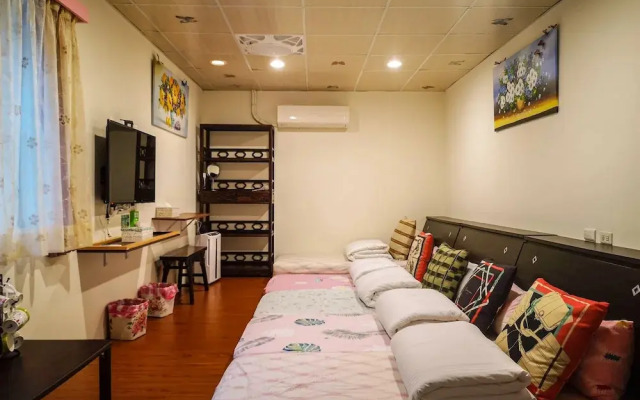 Qu Hi Home Stay