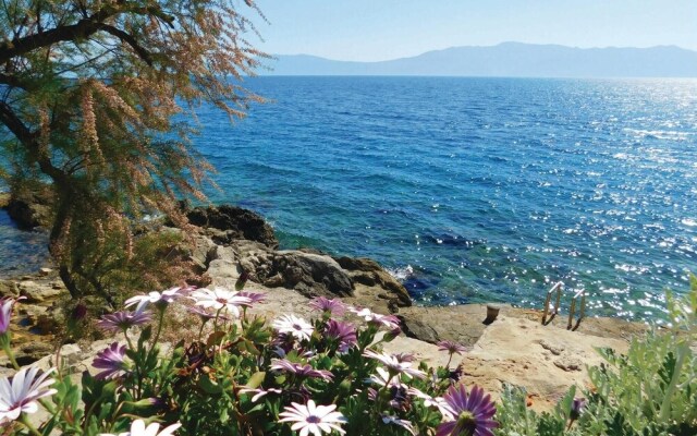 Amazing Home in Sucuraj With Wifi and 1 Bedrooms