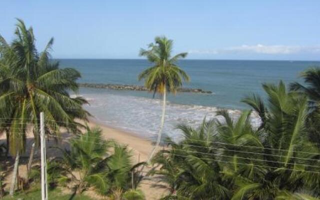 Shanika Beach Inn