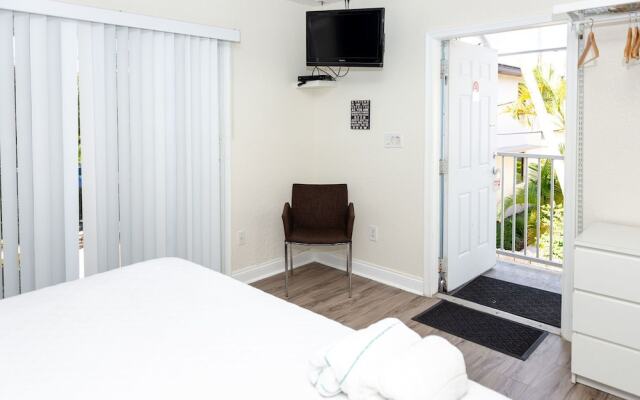 Las Olas Guesthouse at 15th Avenue