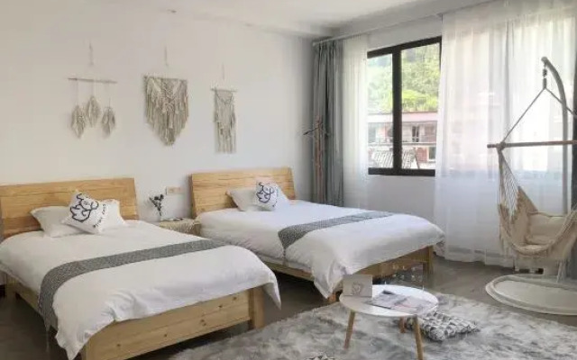 Cloud and first see your homestay