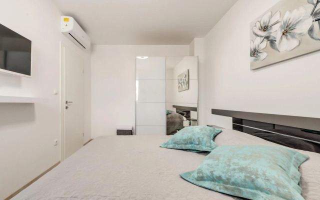 Magnolia 4* luxury apartment in town center