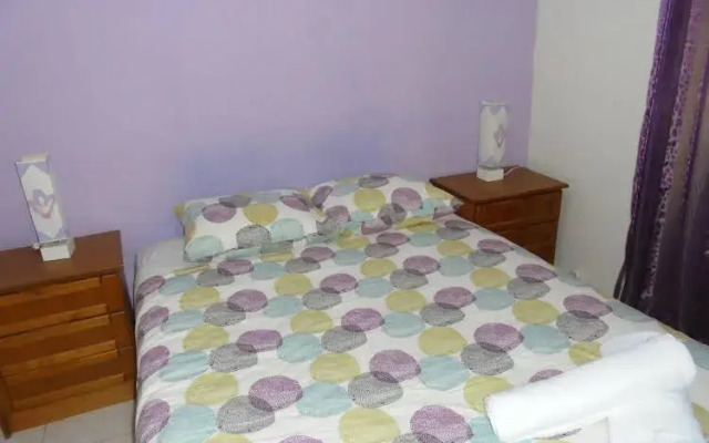 Crescent Rooms