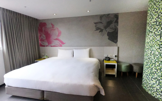 YOUR Hotel