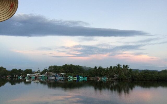 Dormstay Riverside Hostel Phu Quoc