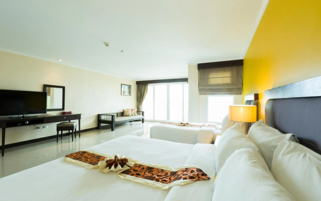 Royal Phala Cliff Beach Resort and Spa