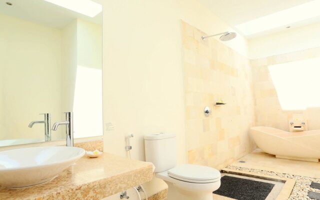 Jas Green Villas And Spa