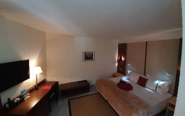 Iris Hotel