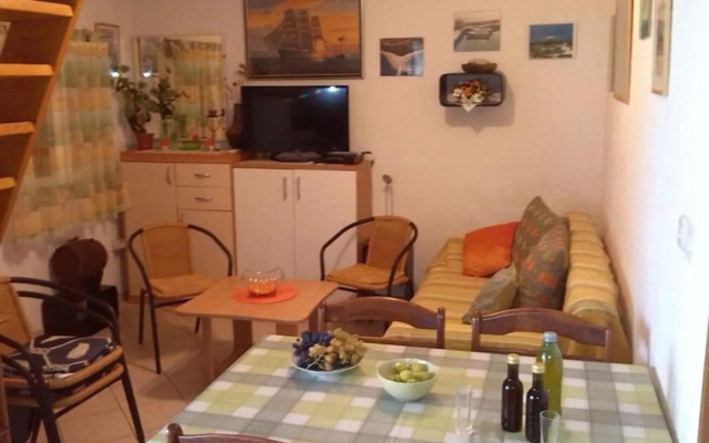 Holiday home Tomy- near Zlatni rat