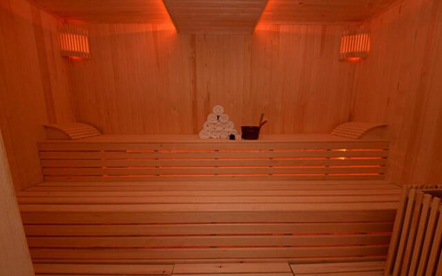 Ramira City Hotel - Adults Only