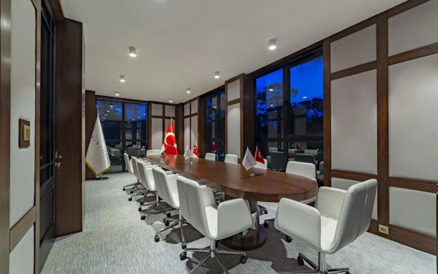 Marisstone Hotel Villa