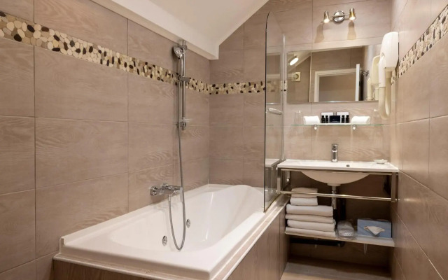 Relais Hotel Du Vieux Paris