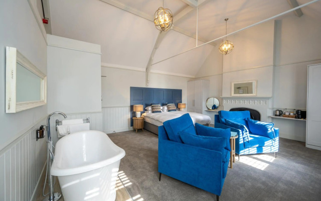 The Golden Lion hotel