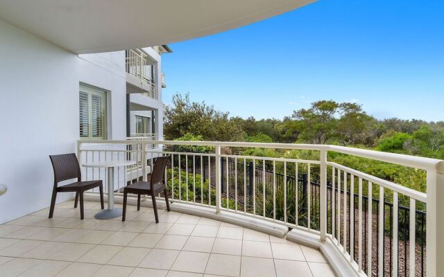 Resort On The Beach 6126-27