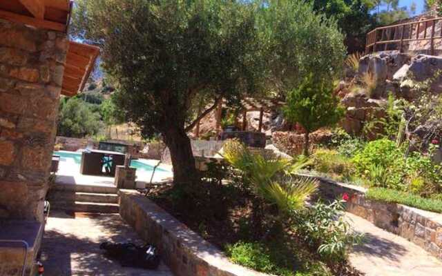 Villa With 4 Bedrooms In Kato Pine, With Wonderful Sea View, Private Pool, Terrace 2 Km From The Beach