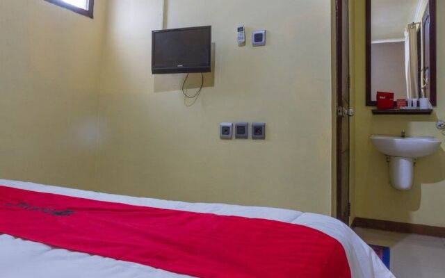 Reddoorz Near Riau Junction Mall