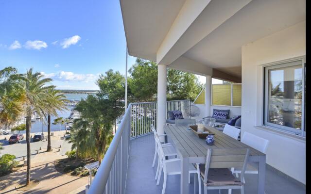 CANAMI... Luxury apartment with best sea views.