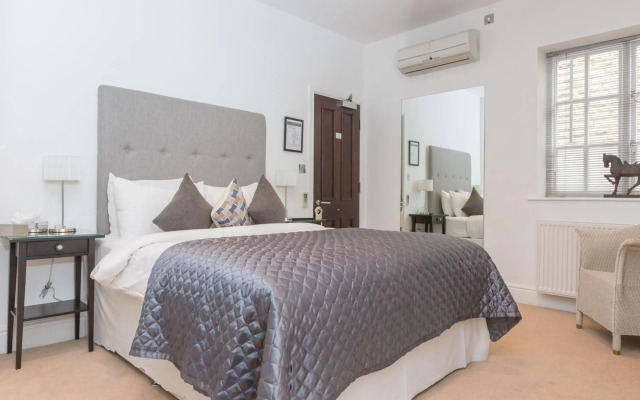 Woodlands Hotel