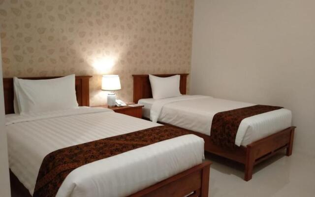 Dreamland Hotel And Lounge