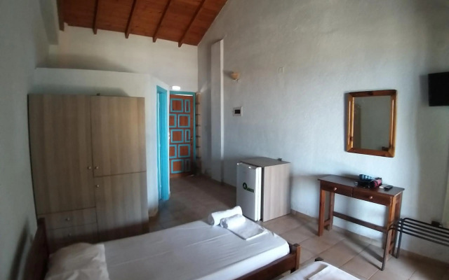 Stoupa Properties Rooms