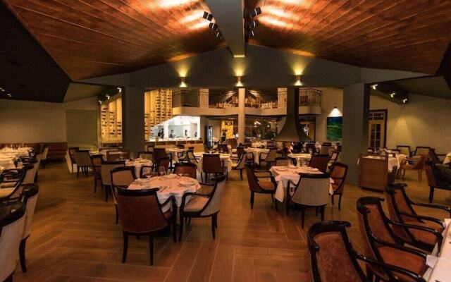 Chateau Linza Resort