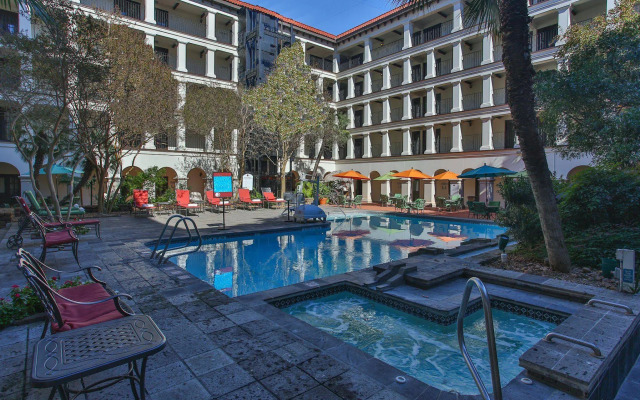 Estancia del Norte San Antonio, Tapestry Collection by Hilton