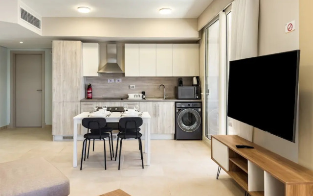 Xuru Stays I Modish & Magnific 2bdr @ Mangroovy Pool & Beach Access