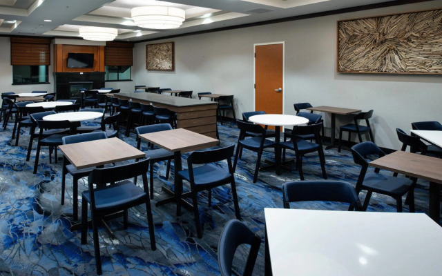 Fairfield Inn & Suites Santa Cruz - Capitola