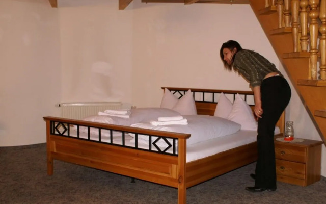 Landgasthof Zur Schwärzenburg - Familie Zwicknagl