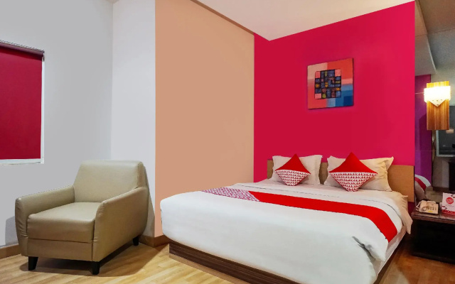 De Nearby Hotel