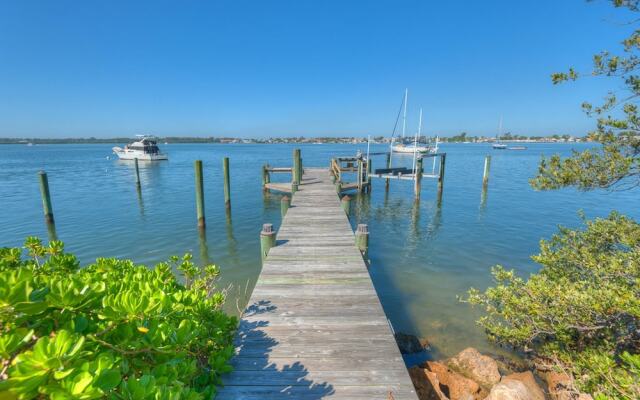 Redfish Cottage Apartment 1