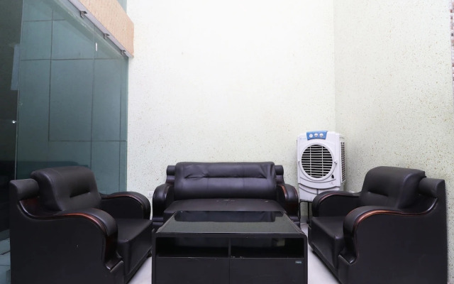 Spot On 42243 Hotel Shubh Sarthak