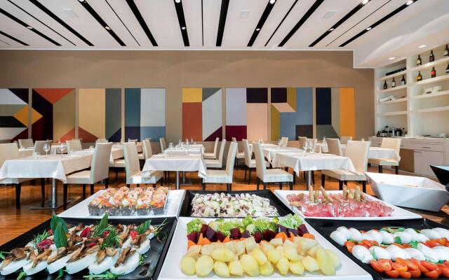 Best Western Plus Atrium Inn & Suites