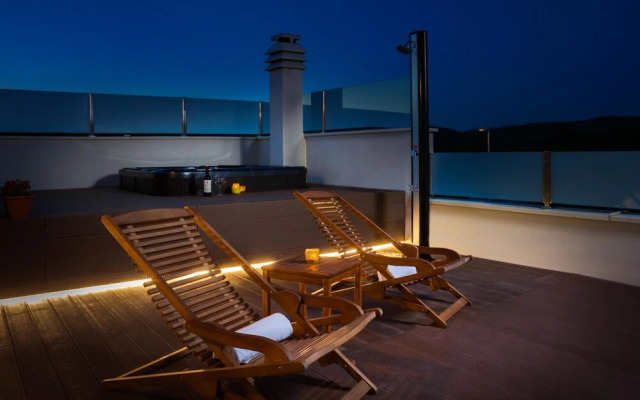 Stunning Villa Sofia With Heated Pool IN Split Hinterland