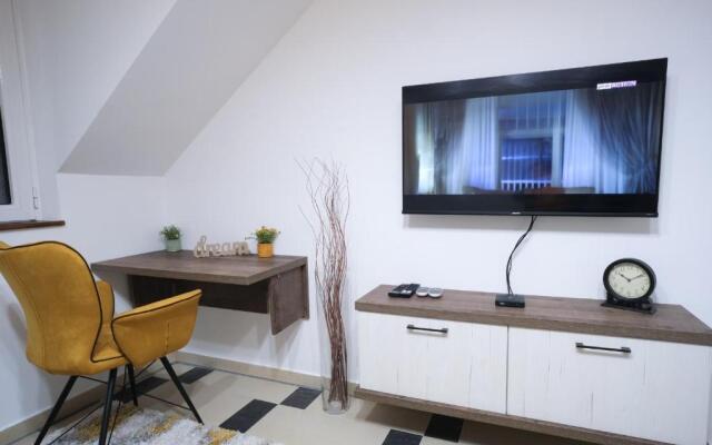 Apartman Lola 2