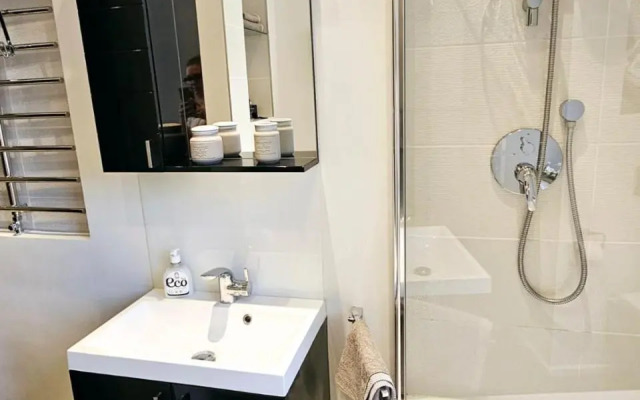 Modern 2 bedroom apartment in the city centre