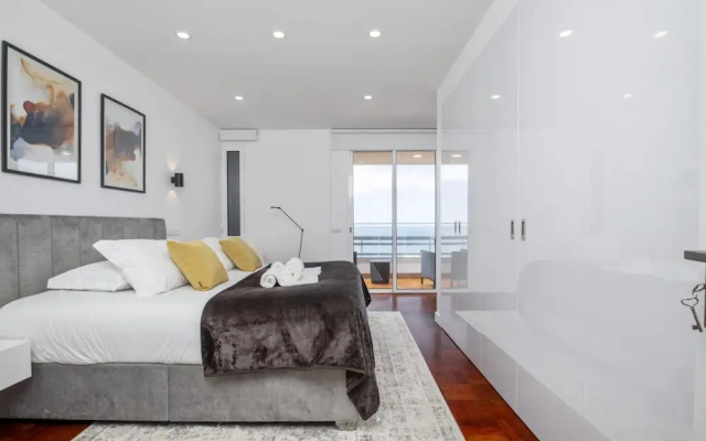 Lido Sunrise Apartment by Homie