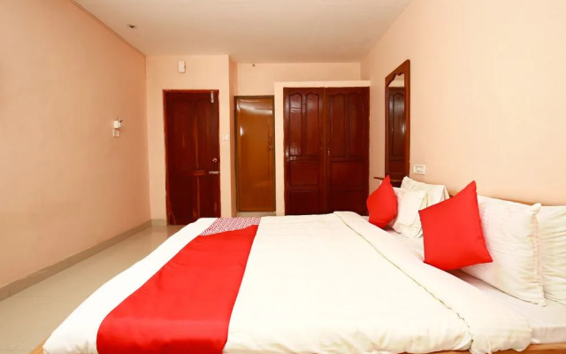 OYO 10259 Hotel Safa INN