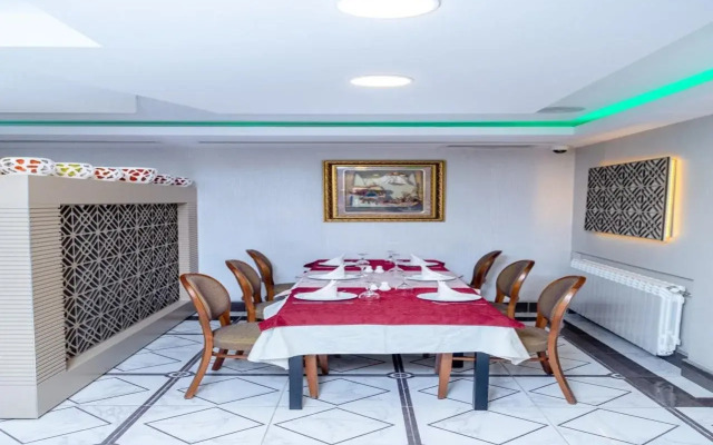 Hotel Rue D'or