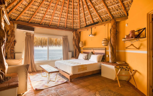 Nílu Puerto Escondido by Selina