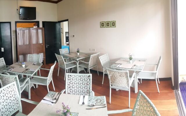 Borneo Beach Villa & Suite