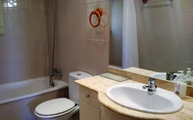 Villa elegante con piscina
