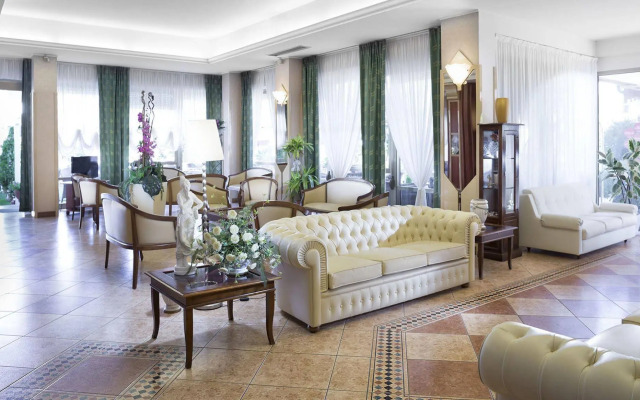 Hotel Apollo