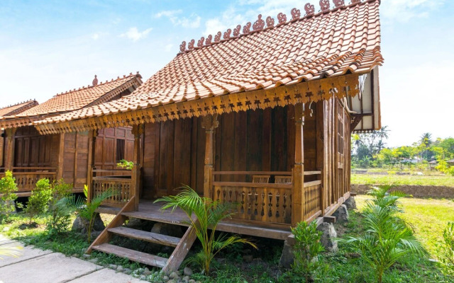 Roemah Gladak Kebon Sidoluhur by Oyo Rooms