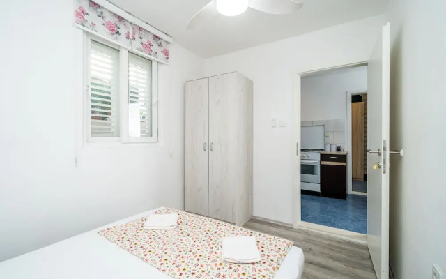 Apartment & Rooms Alan