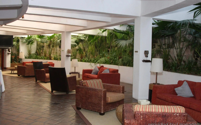 Porta Hotel del Lago