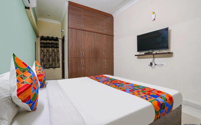 Collection O 92493 D Grand Residency