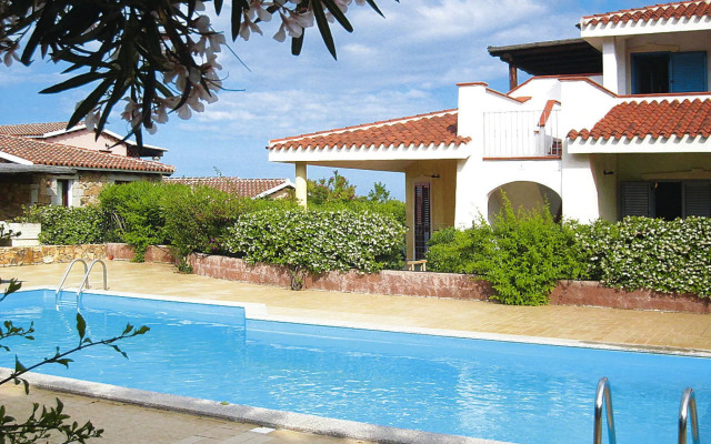 Apartment in Monte Petrosu Near San Teodoro